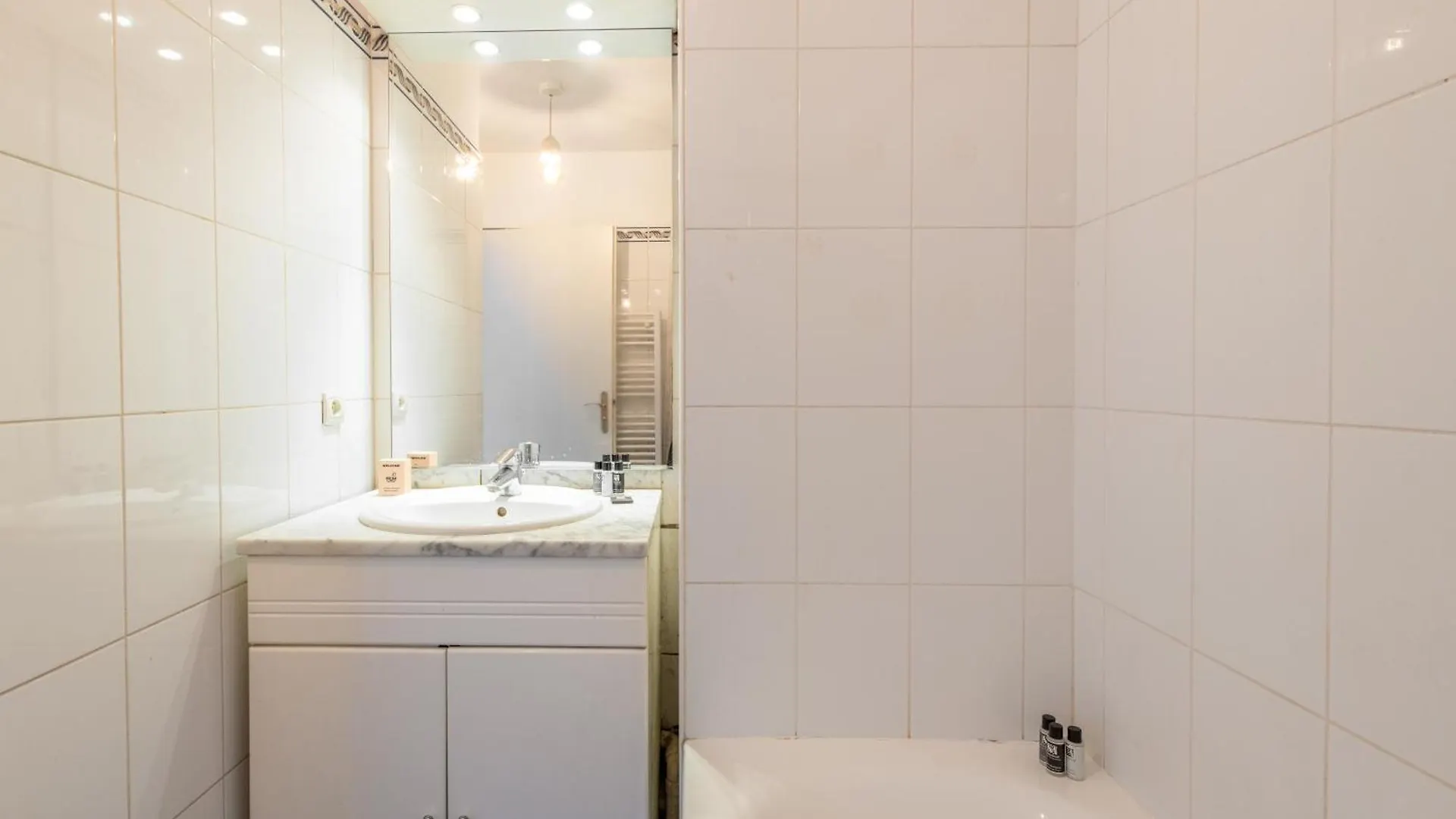 Homestay Panhard - Cosy Place Proche Gare De Lyon