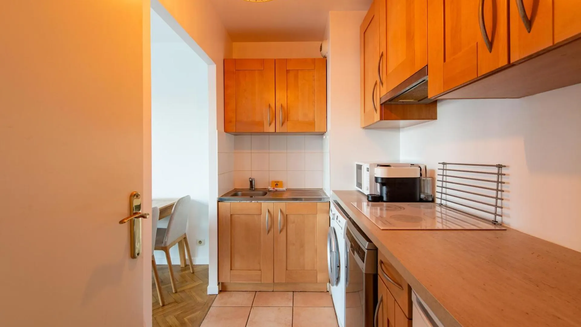 Panhard - Cosy Place Proche Gare De Lyon Homestay